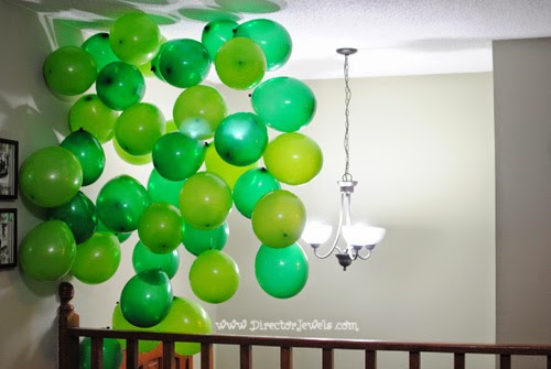 Balloon Kelp Forest | Octonauts Birthday Party Decoration Ideas | Under the Sea Decor at directorjewels.com