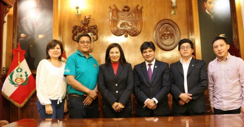 UNSA: La Universidad Nacional de San Agustín de Arequipa y la SUNAT trabajarán nuevo Sistema de Facturación Electrónica - www.unsa.edu.pe UNSA: La Universidad Nacional de San Agustín de Arequipa y la SUNAT trabajarán nuevo Sistema de Facturación Electrónica - www.unsa.edu.pe