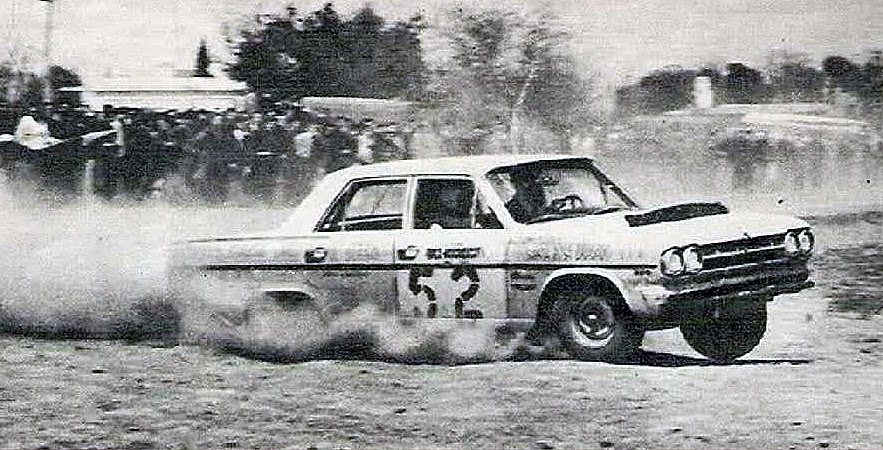 10 de octubre, 1965 / "POCHI" DEL VITTO HACIA DEBUTAR UN RAMBLER EN TC