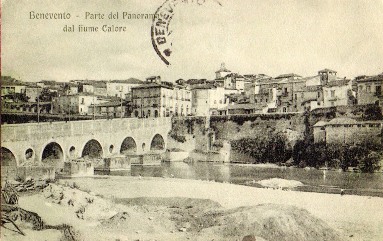 Ponte sul Calore e veduta di Benevento