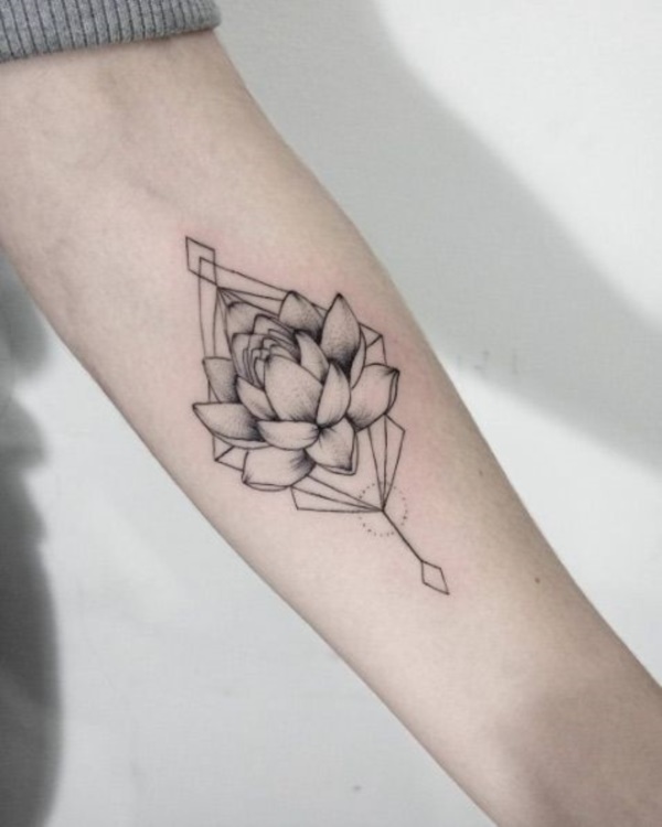 Mini tatuagens de flores para as mulheres Mini tatuagens de flores para as mulheres