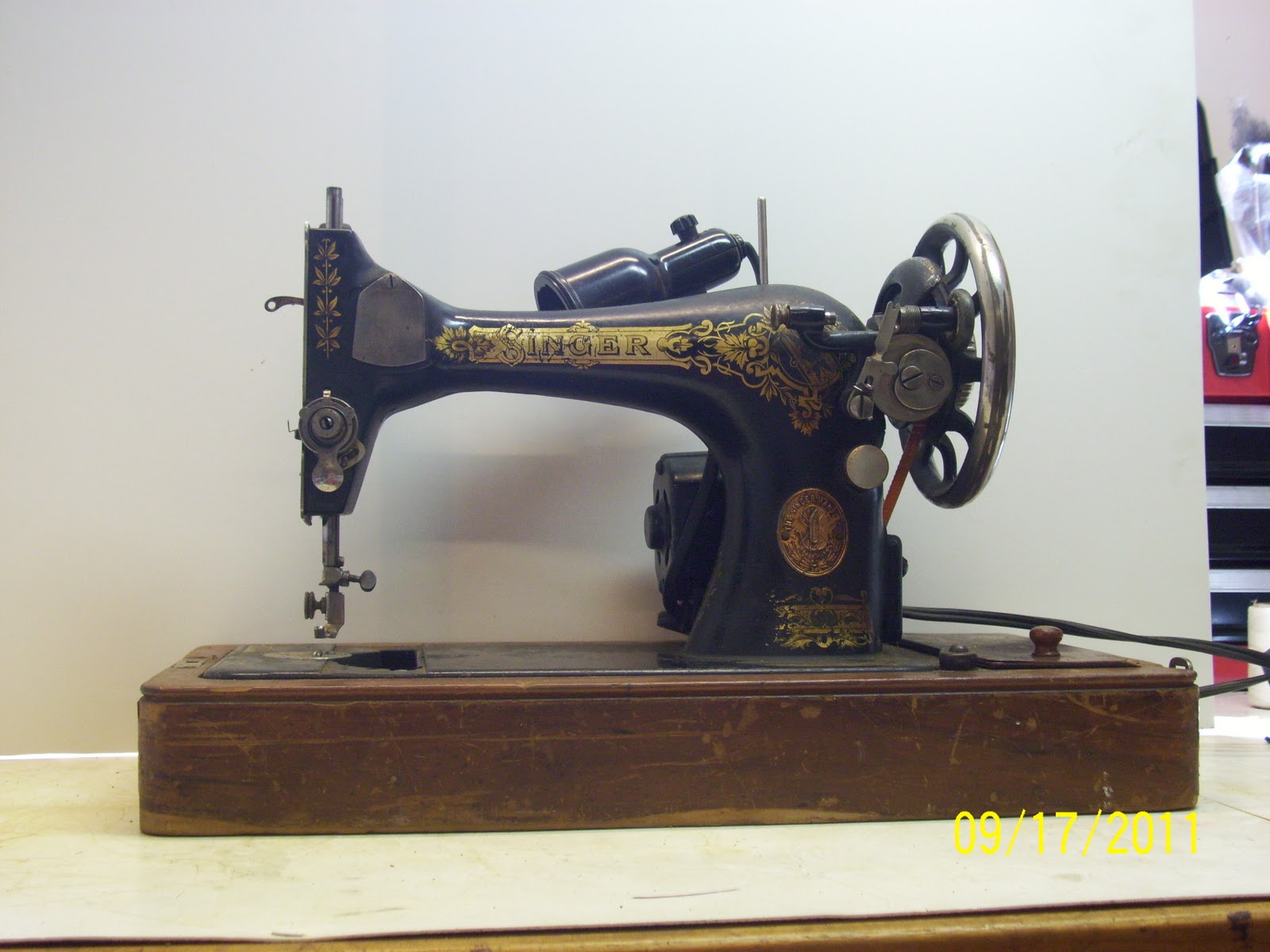 My Sewing Machine Obsession Next Project Singer 128