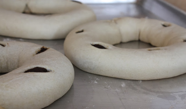 Qagħaq Ta'l-Għasel (Molasses Rings)