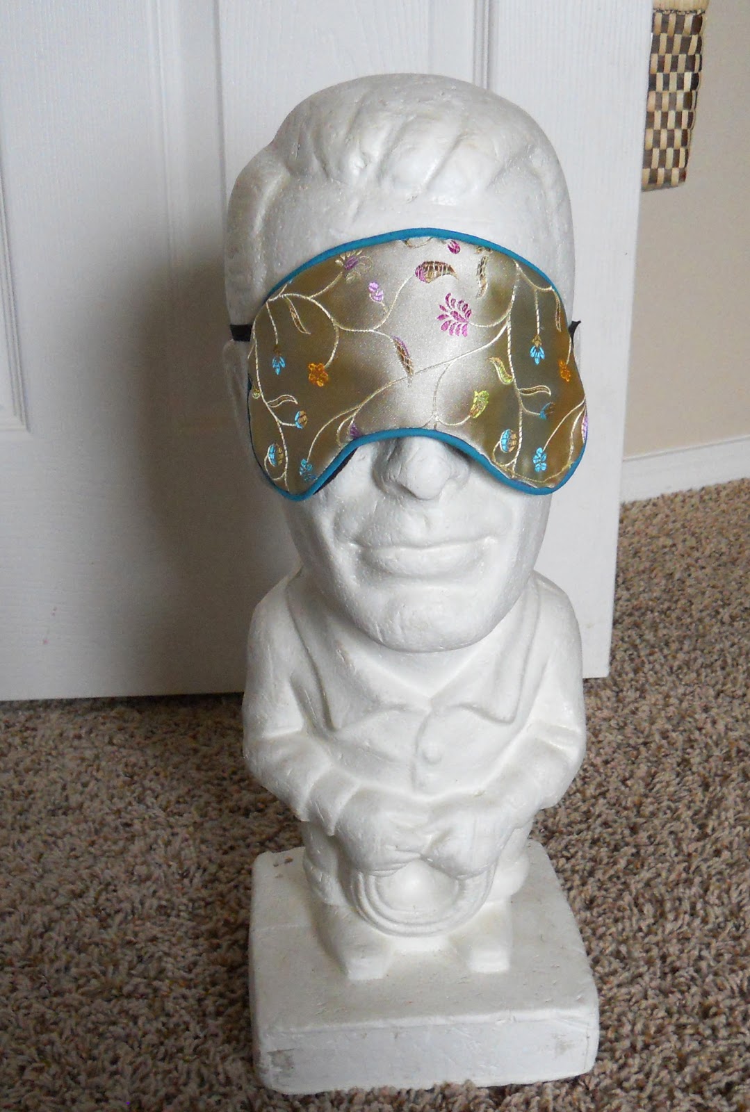 Corner Window Crafts: Sleeping Mask Tutorial