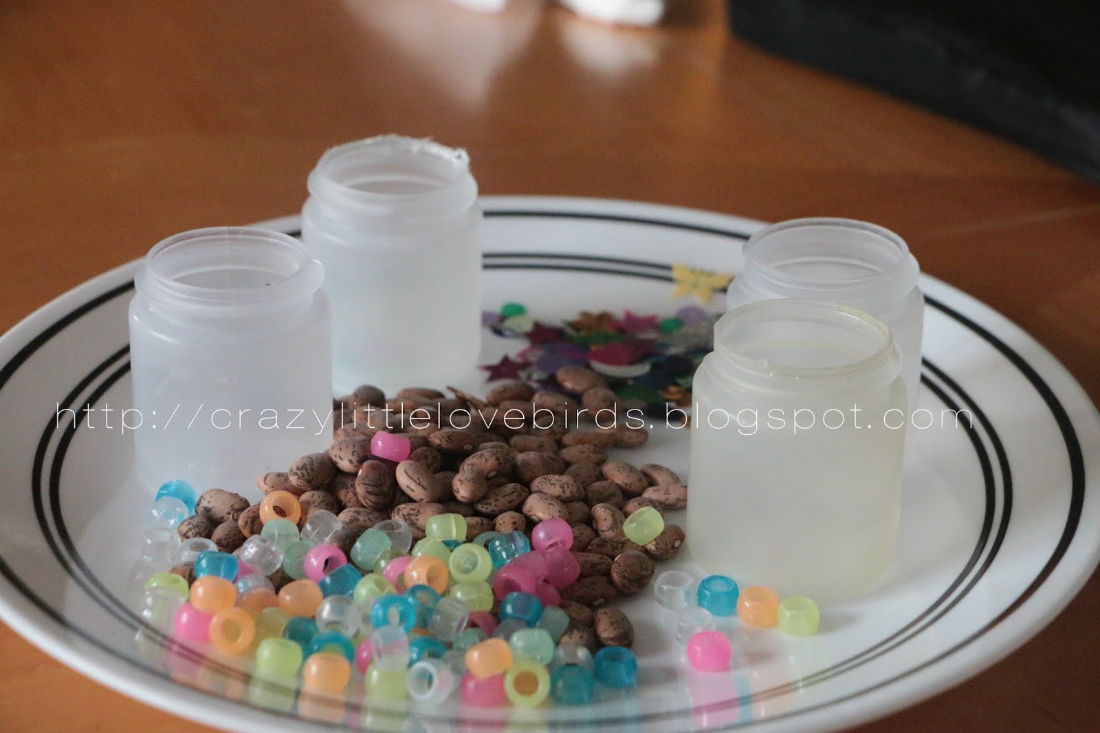 Crazylittlelovebirds Making shakers. A fun DIY for little ones.