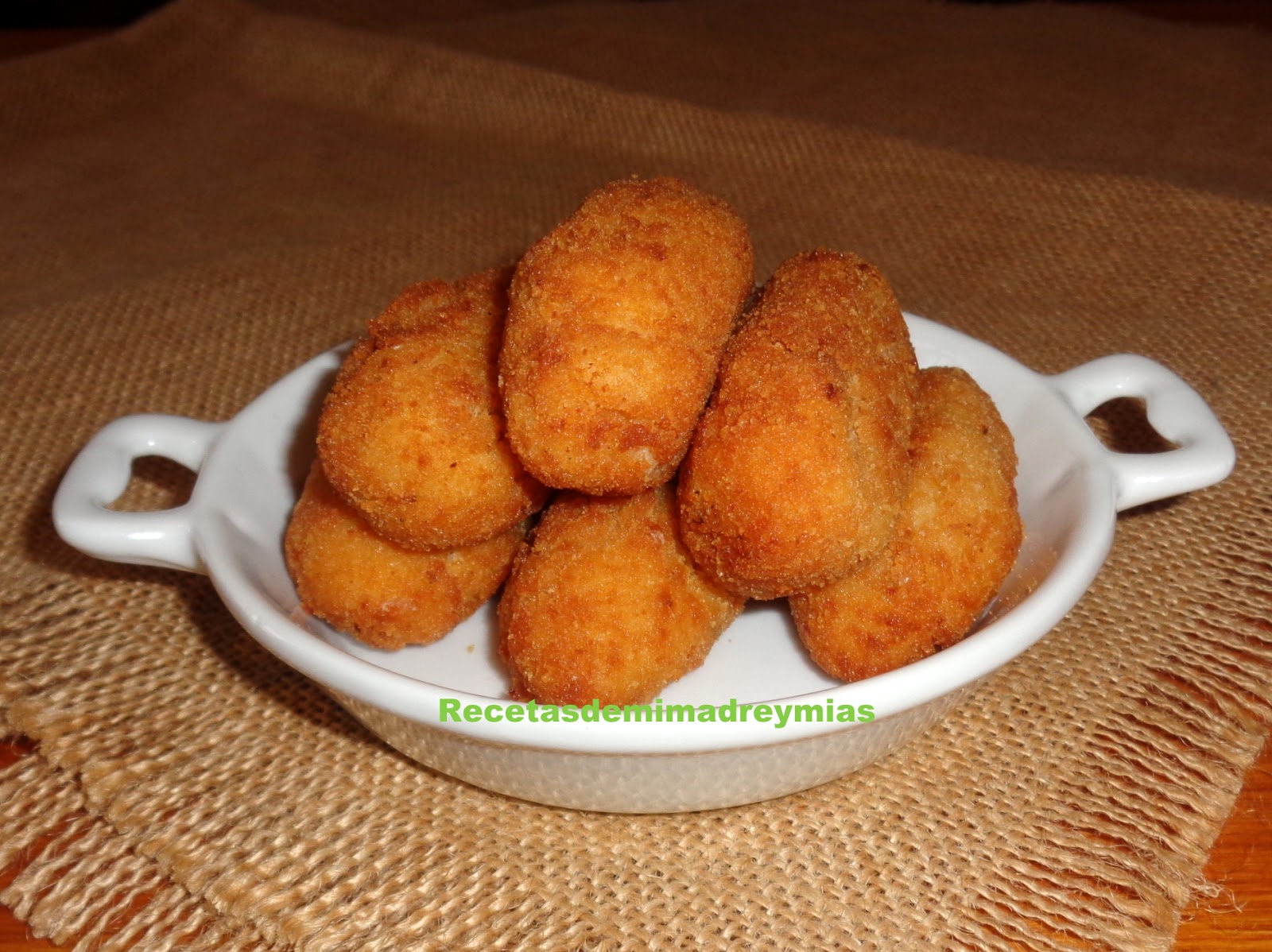 RECETAS DE MI MADRE Y MIAS Croquetas de pollo rustido