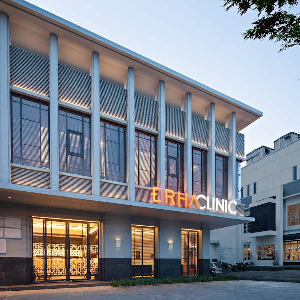 Terapi Kulit dan Rambut Secara Personal dan Profesional oleh ERHA