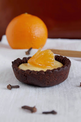 Tartaleta de chocolate con crema de mandarina o mandarin curd