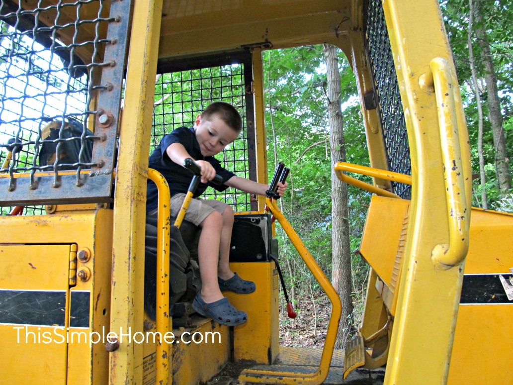 Children's Construction Site {DIY} This Simple Home