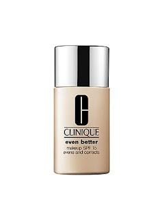 applying liquid foundation