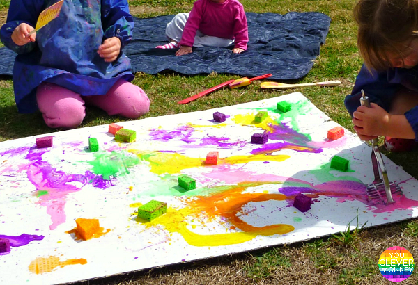 Art Projects for Kids: Large Scale Painting