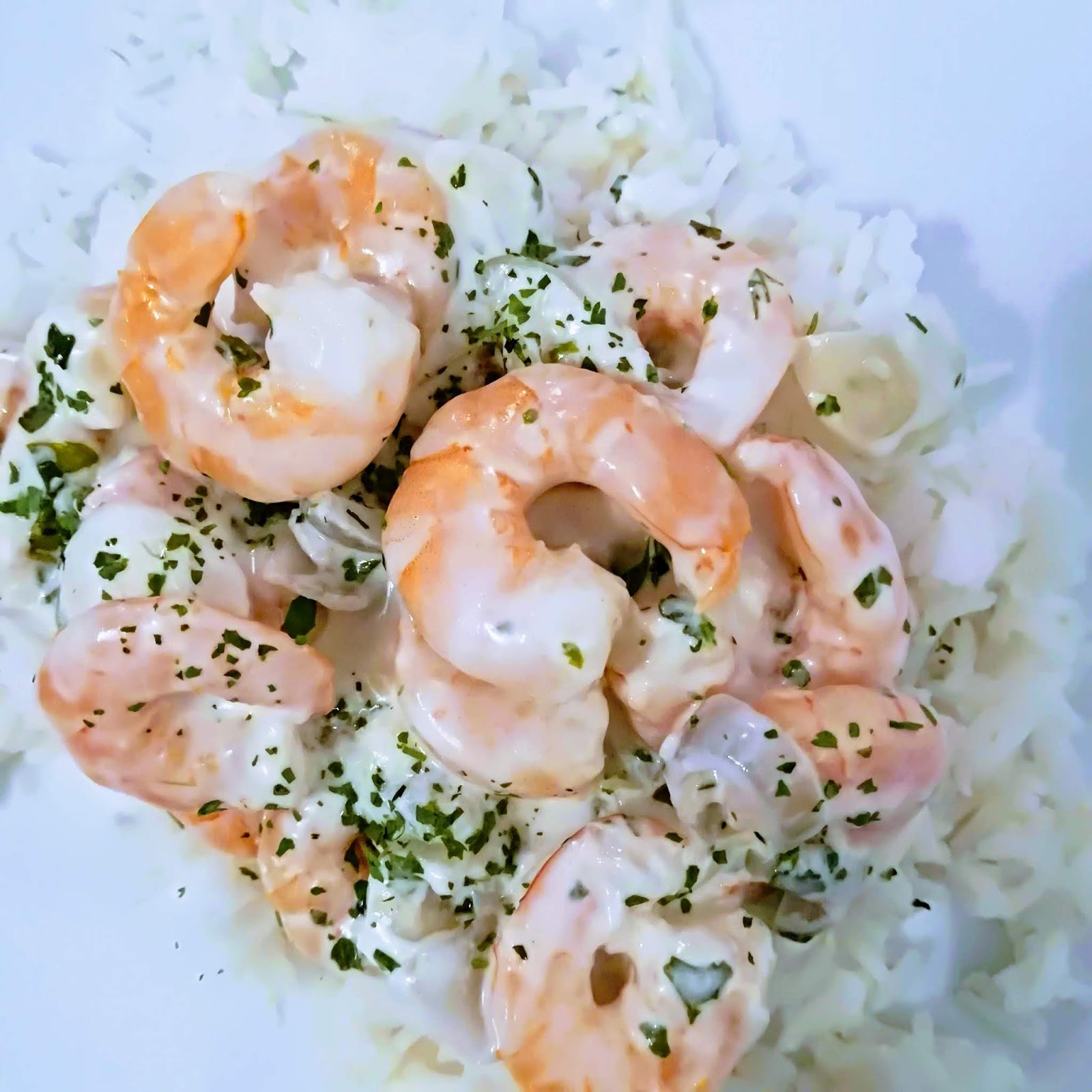 GARLIC PRAWNS IN COCONUT SAUCE
