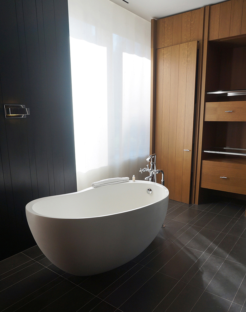Euriental | fashion & luxury travel | Andaz 5th Avenue Splash Suite