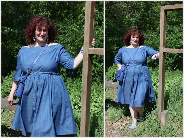 Ü50 Mode, 50+ , blaues Kleid, Off Shoulder, Lulu Guinnes Tasche, Lost Ink Plus 