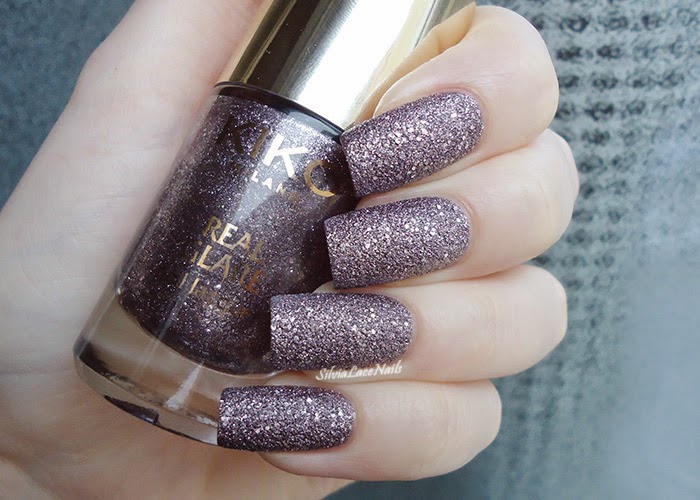 KIKO Real Glare 05 Alternative Grey Taupe: Swatches KIKO Real Glare 05 Alternative Grey Taupe: Swatches