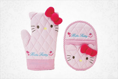 Hello Kitty oven glove