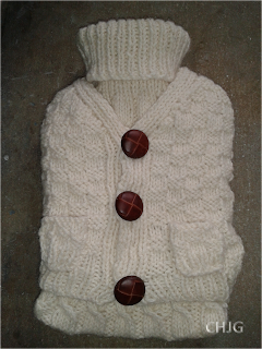 Creative Heights Knitorama Bow And Hot Water Bottle Cover creative-heights-knitorama-bow-and-hot-water-bottle-cover
