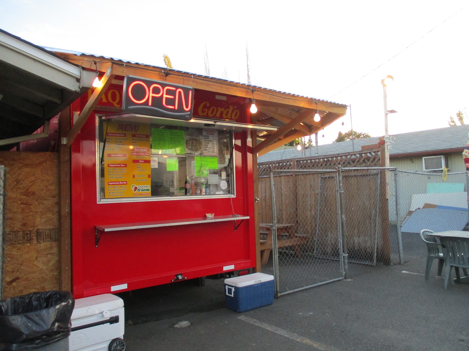Sporktastic Travel Aloha, Oregon Taqueria El Gordo