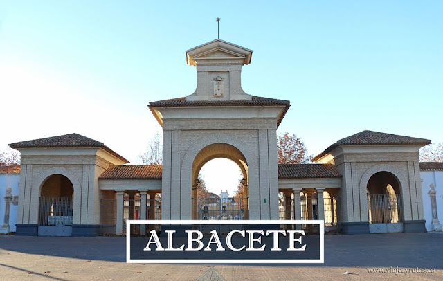 Albacete, modernista y cuchillera