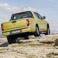 Mercedes X-Class
