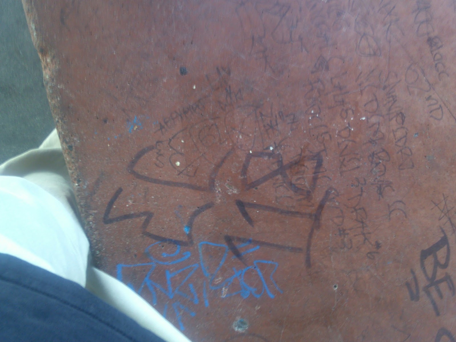 crip gangs graffiti east coast crip ( 62 street )