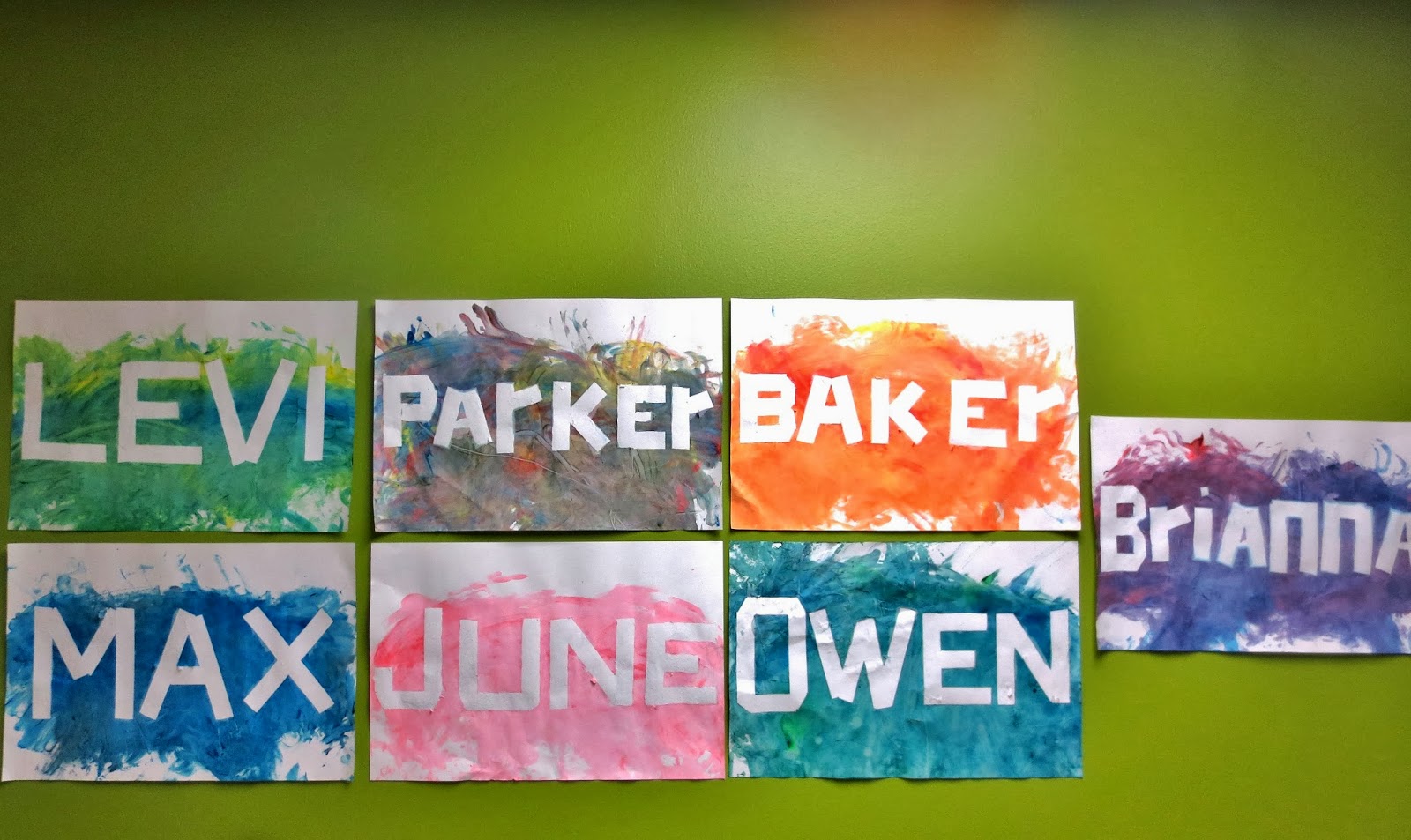Princesses, Pies, & Preschool Pizzazz Toddler Name Paintings
