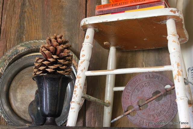 Fall Junkers Unite, 5 Ways to Use Junk In Your Fall Decor, Pin Board and Link Party http://bec4-beyondthepicketfence.blogspot.com/