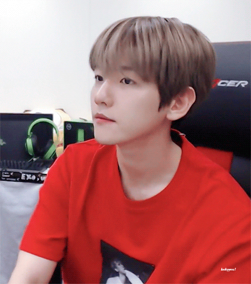 어제자 엑소 팬들의 비뚤어진 팬심 | 인스티즈