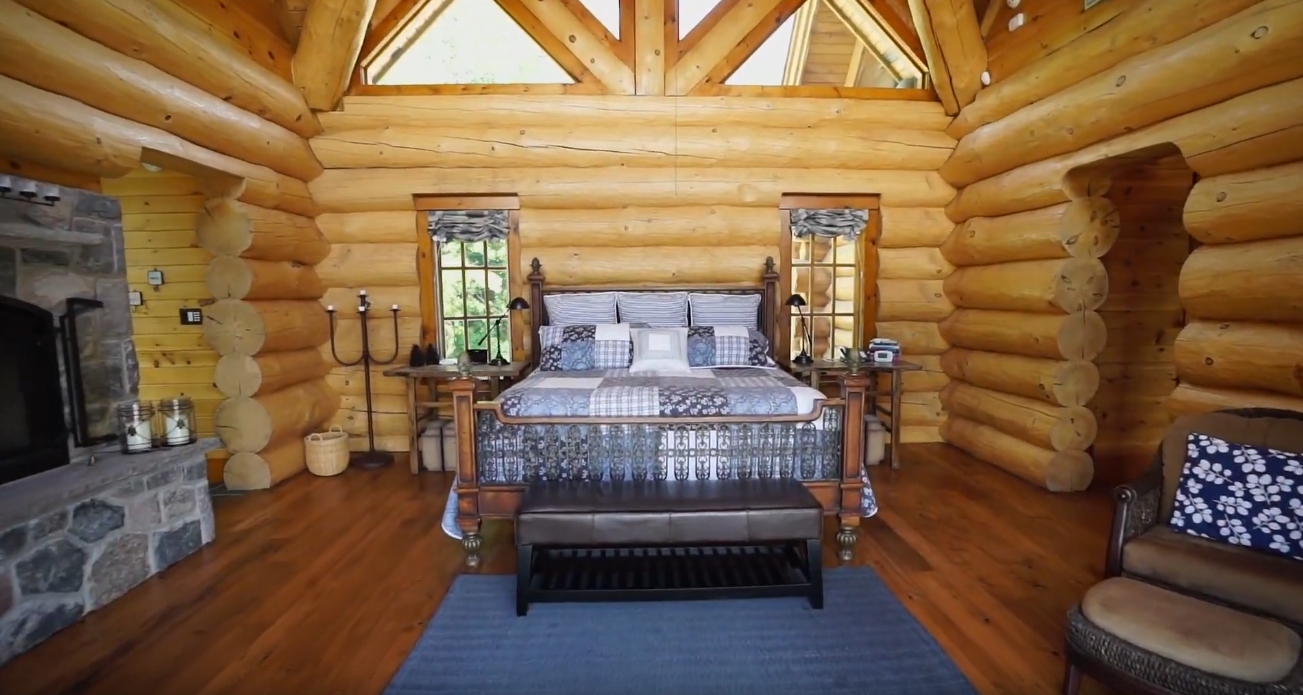 22 Photos vs. 798334 3rd Line, Mulmur, ON vs. Home Interior Design Tour