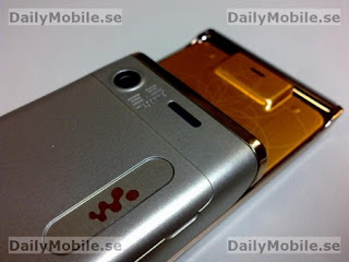 Sony Ericsson W595 spotted in Sandy Gold 2
