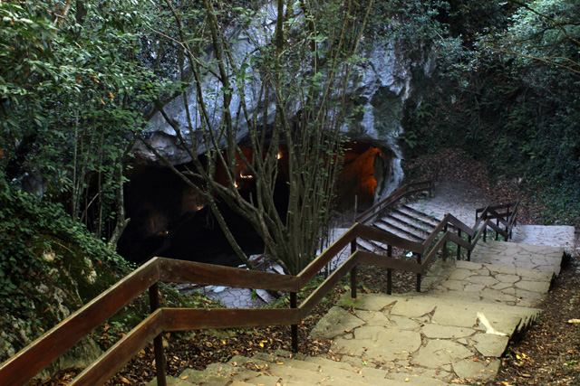 Bajada a la Cueva Grande de Zugarramurdi