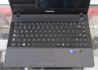 Jual Laptop Gaming Samsung NP300EAX Core i3 NVIDIA