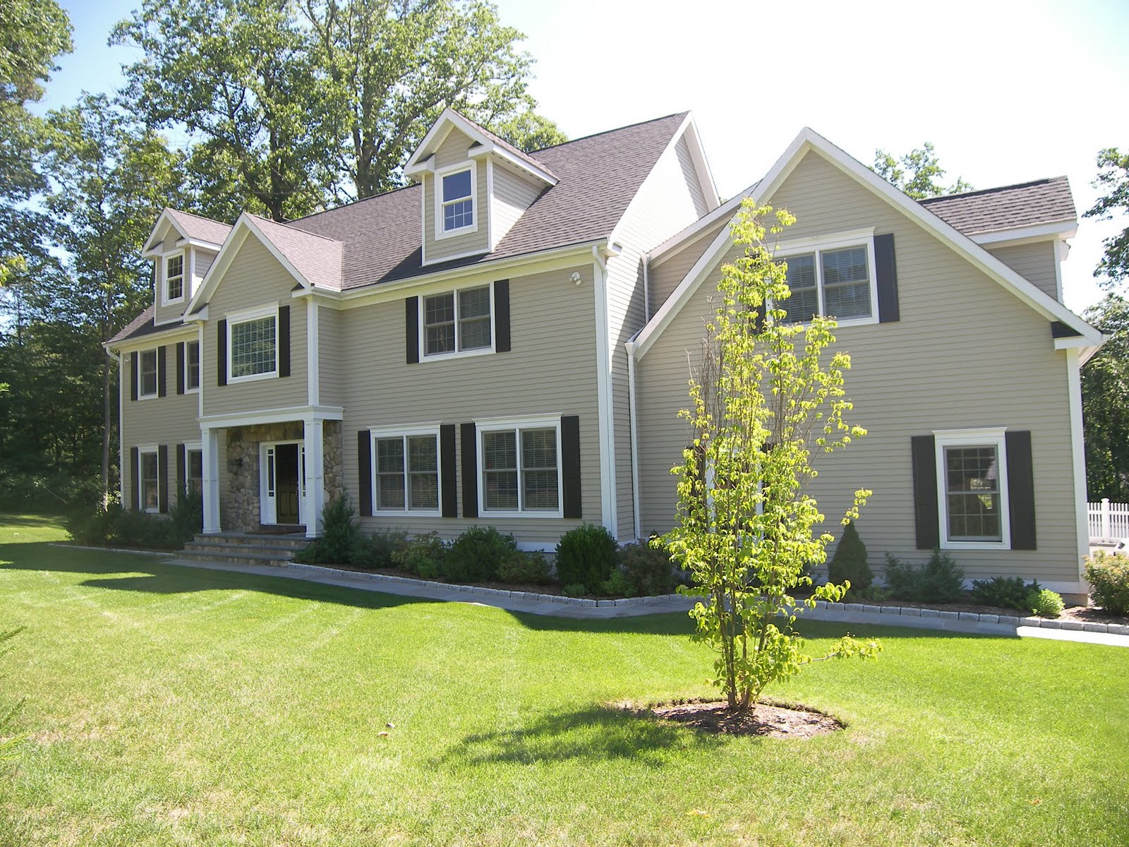 New Canaan Real Estate Contracts Pending in New Canaan