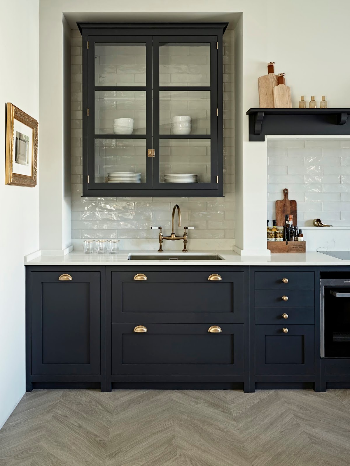 Black Kitchen Temporary Ideas