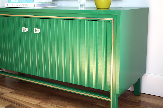 The Turquoise Iris ~ Furniture & Art: Green, Gold and Glossy Vintage ...