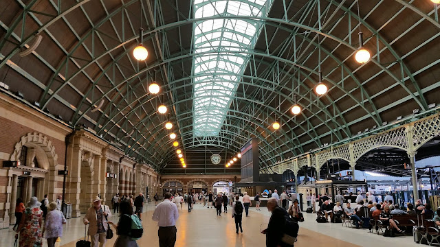 Transport Sydney Trains, Central Station 08/02/2018