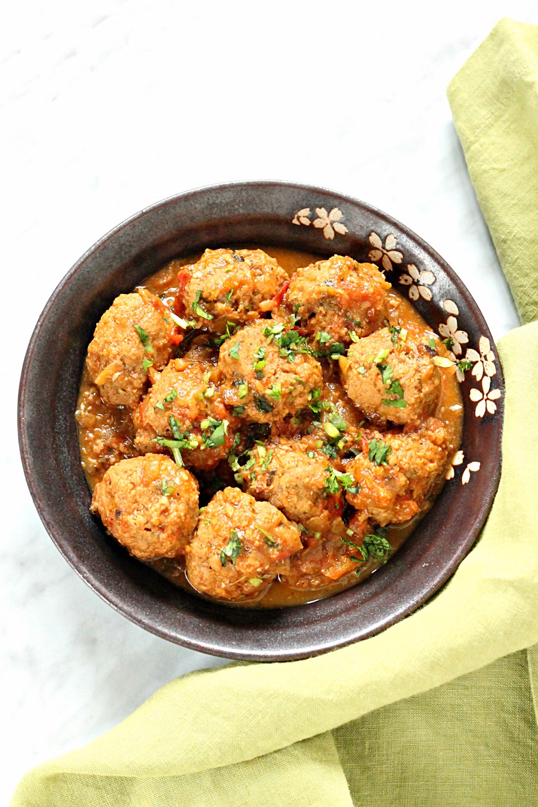 Chocolate & Chillies Simple Veal Koftay {Indian Veal Meatball Curry}