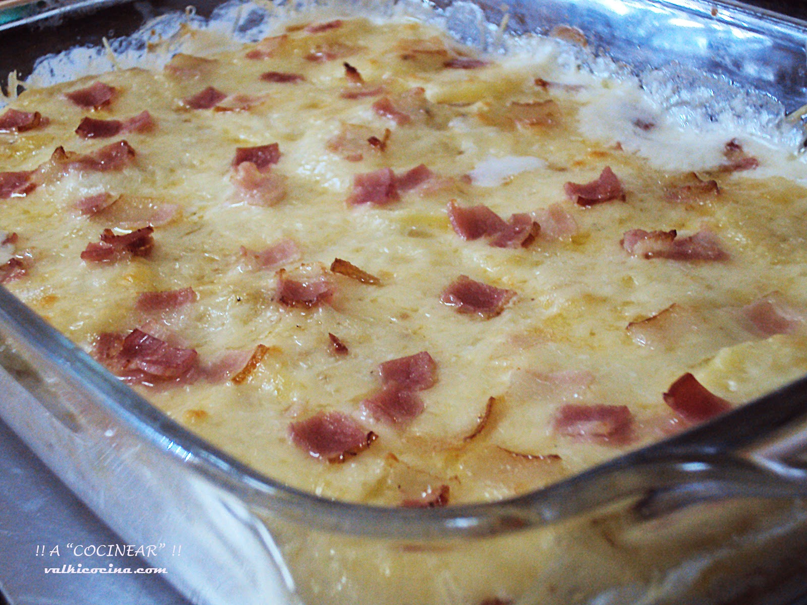 Receta fácil de patatas al graten con bacon y queso