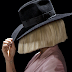 Reciclando fórmulas, Sia lança lyric video surpresa para a canção “Never Give Up”