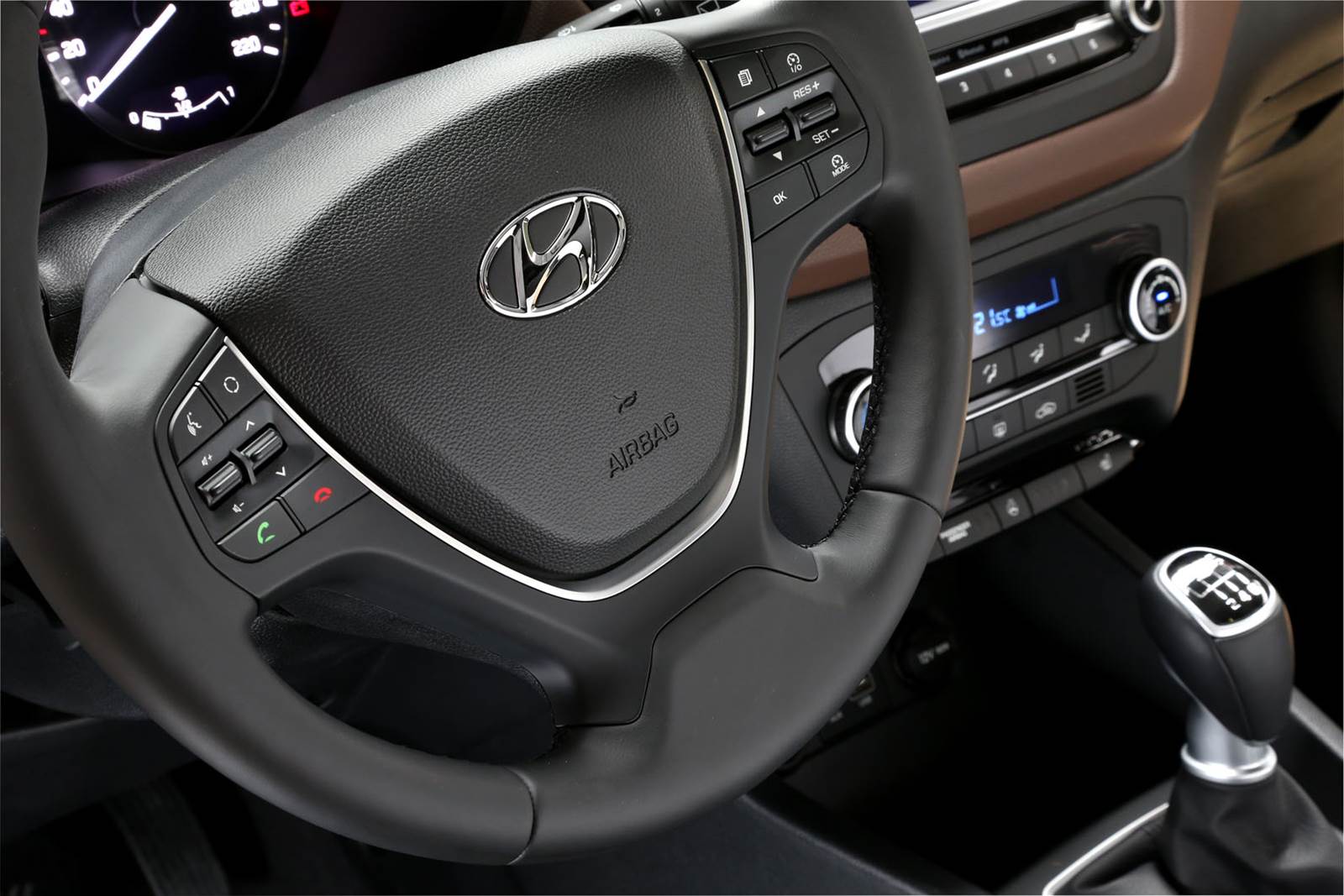 2015 Hyundai i20 - interior