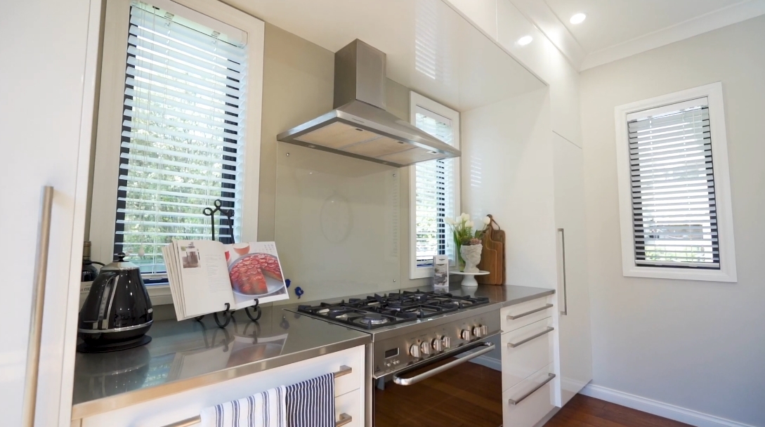 20 Interior Design Photos vs. 5B Te Mata Peak Rd, Havelock North Luxury Home Tour