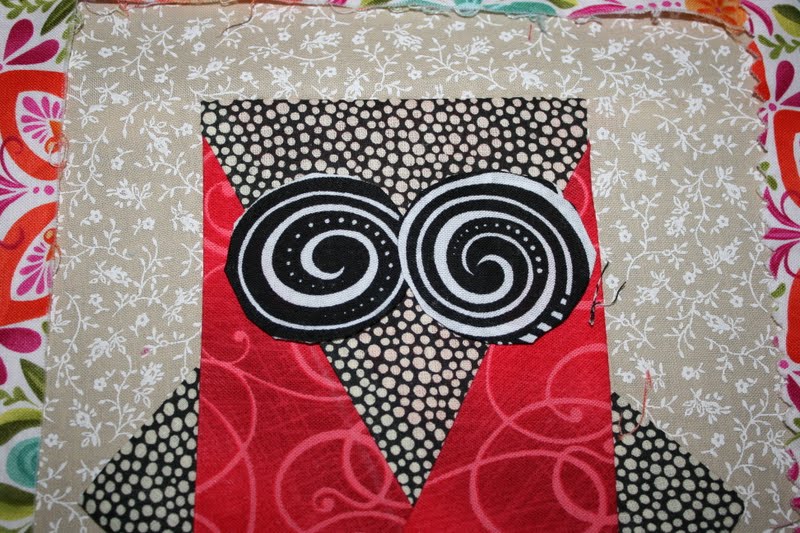 Buzzing and Bumbling: Free Instructions for a Scrappy Owl Block
