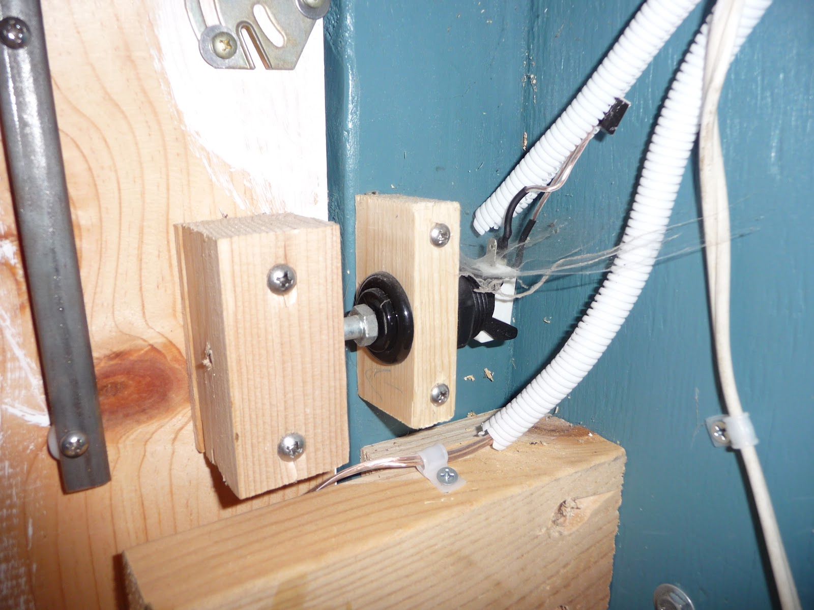 Learn Guillotine door chicken coop Coopy co