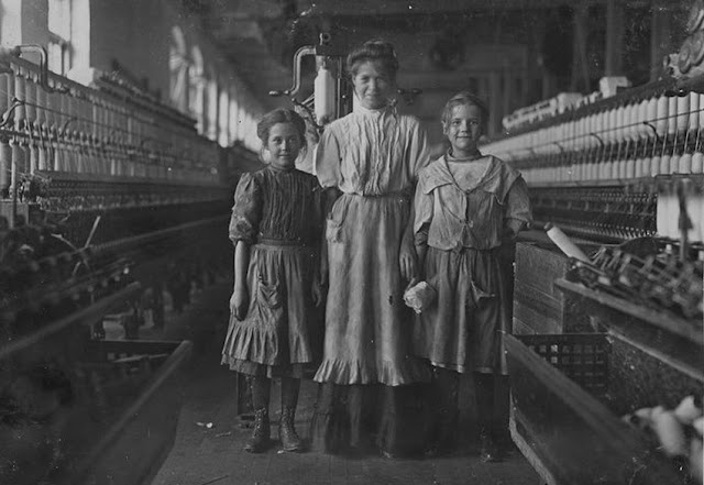Trabajadores en una industria trabajadores