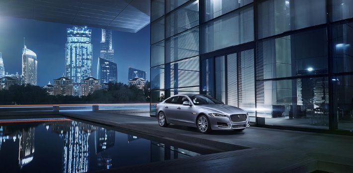 Image 9: 2016 Jaguar XF