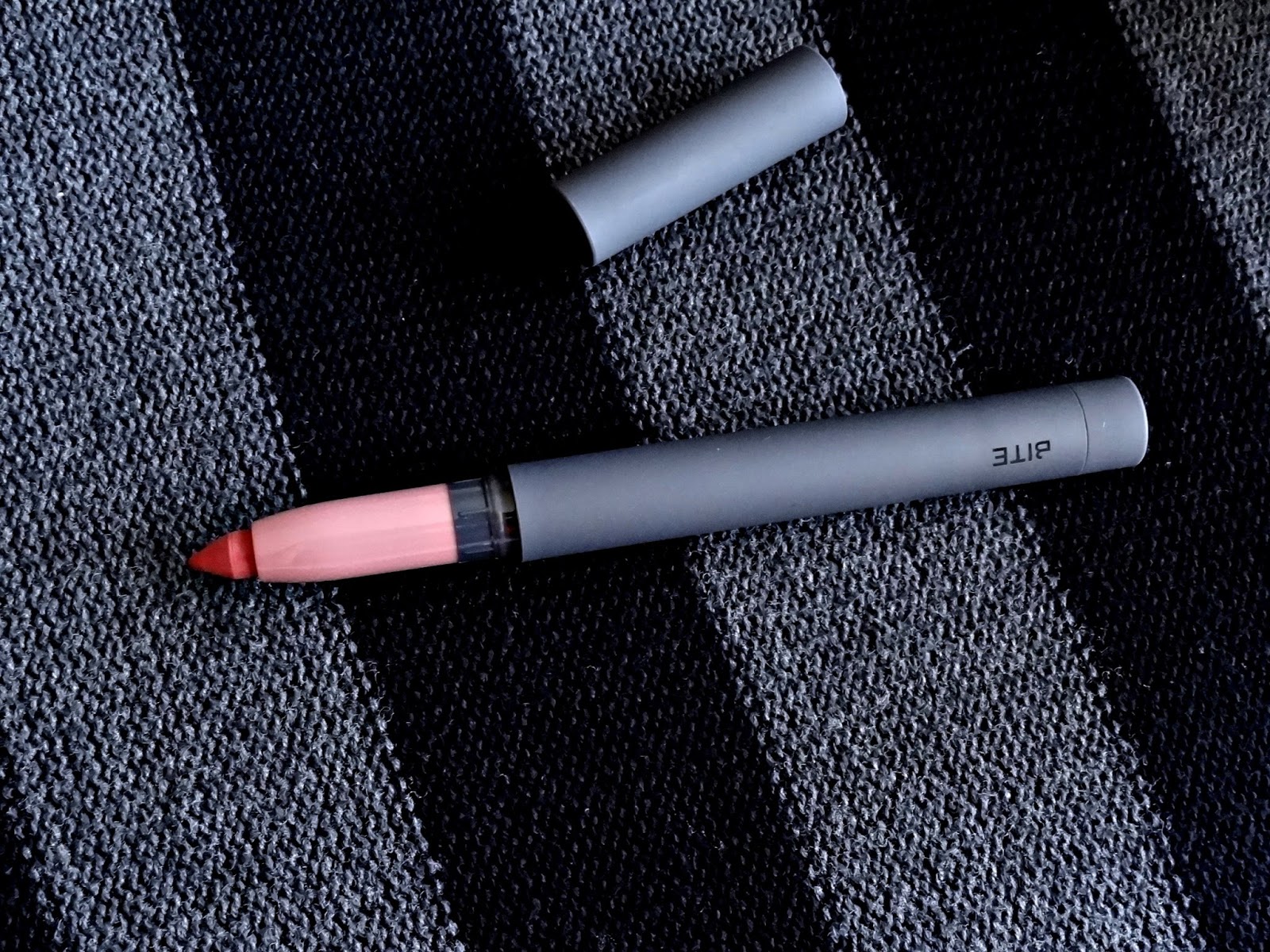 Bite Beauty Matte Creme Lip Crayon in Glace Review, Photos, Swatches Bite Beauty Matte Creme Lip Crayon in Glace Review, Photos, Swatches Bite Beauty Reviews of Matte Creme Lip Crayon