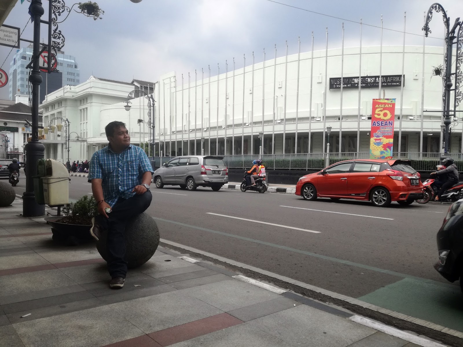 The Satyahadi S Journal Wisata Kota Bandung Jalan Asia Afrika