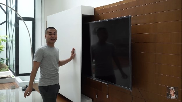 ruang keluarga rumah Raditya Dika ruang keluarga rumah Raditya Dika