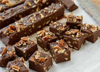 Minute 5 Ingredient Chocolate Pecan Fudge Minute 5 Ingredient Chocolate Pecan Fudge