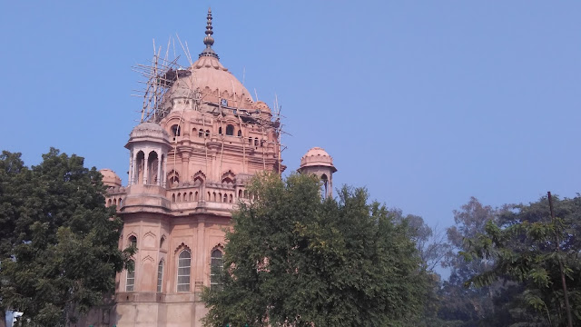 historical monuments of lucknow